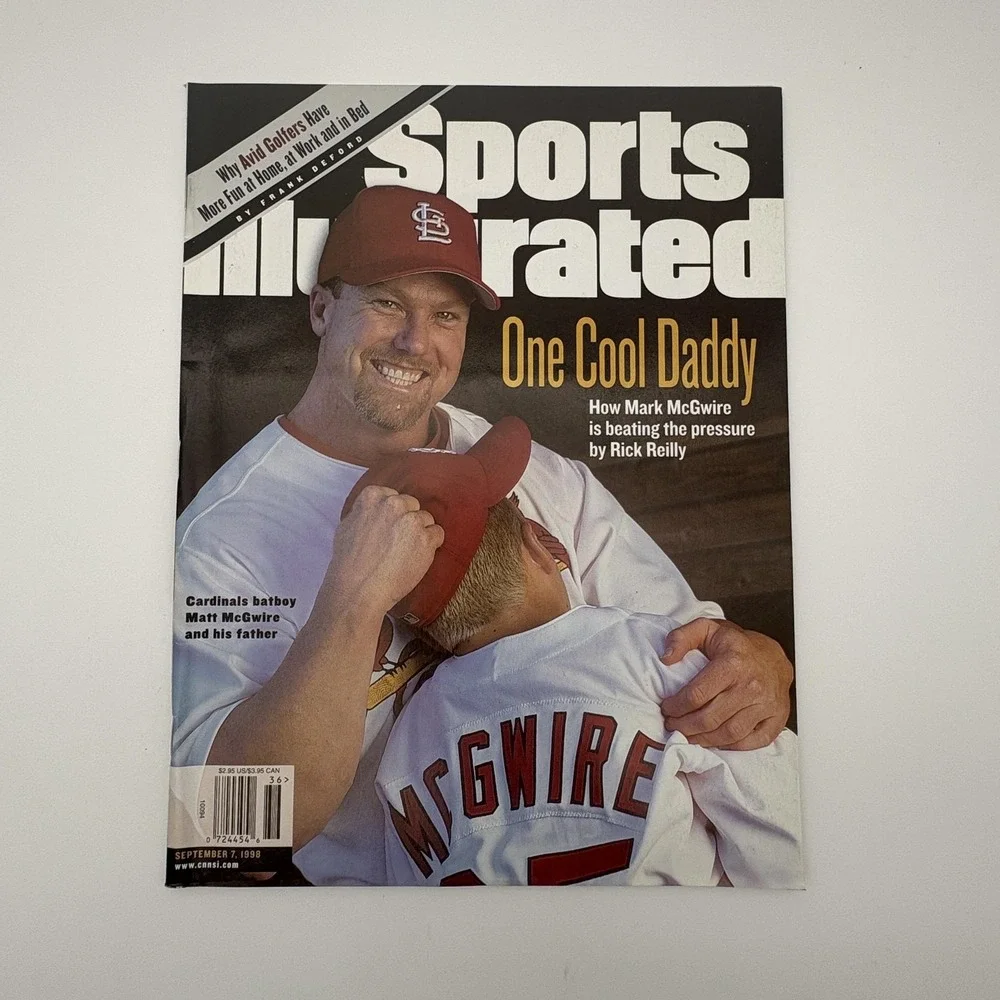 Vintage Sports Illustrated Magazine Sept Mark‎ McGwire Cardinals Baseball Cover